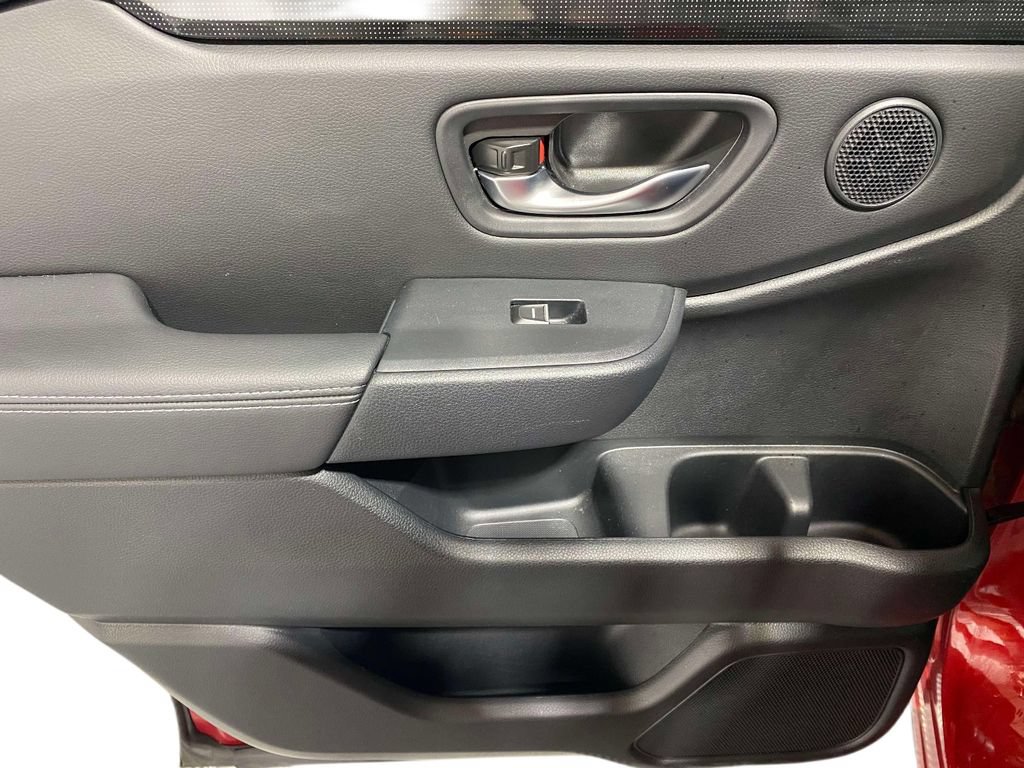 Used 2024 Honda Pilot Elite image 16