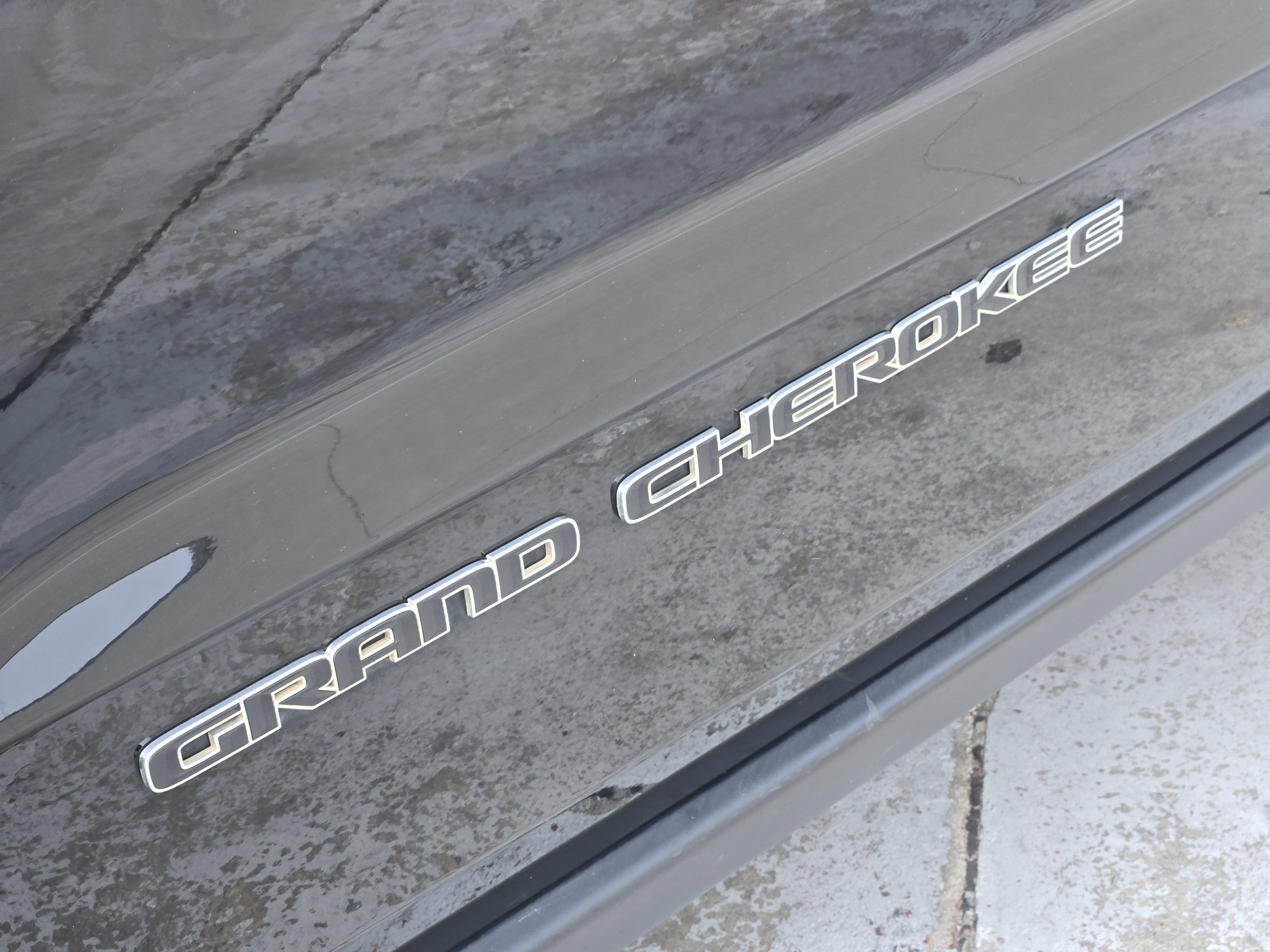 Used 2020 Jeep Grand Cherokee Laredo image 13