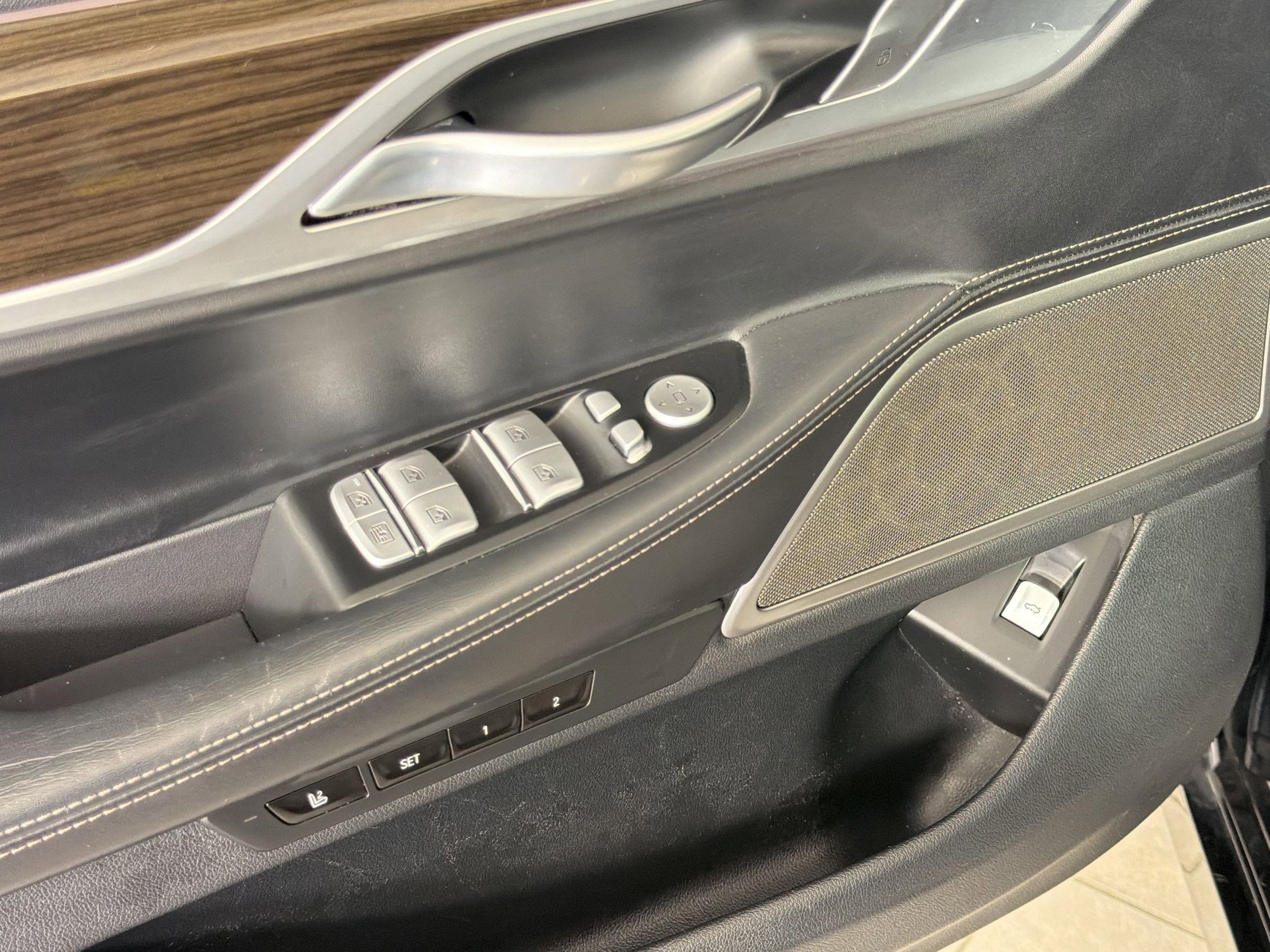 Used 2020 BMW 740i w/ Premium Package image 21