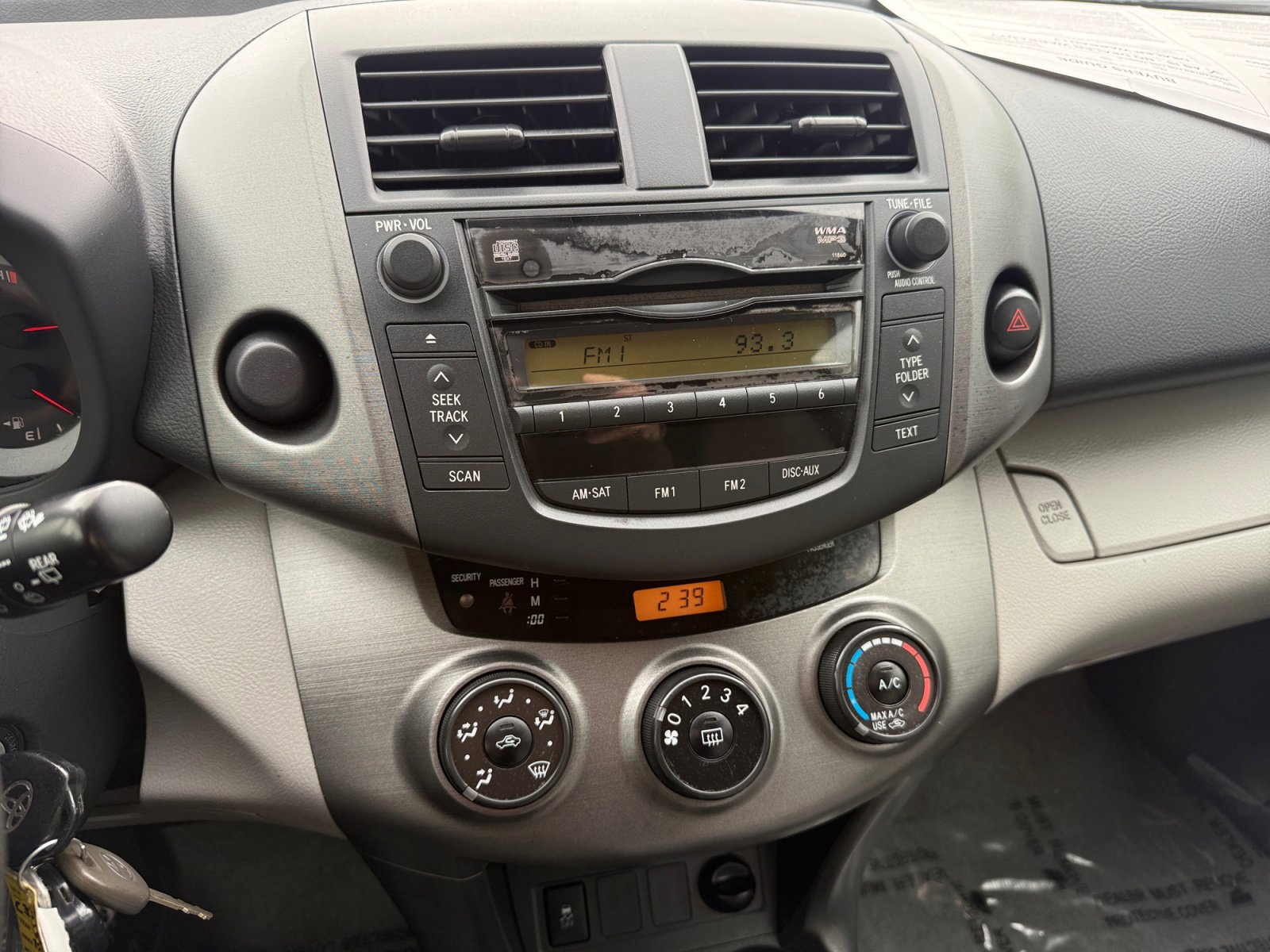 Used 2011 Toyota RAV4 2WD w/ Base L4 Extra Value Pkg image 12
