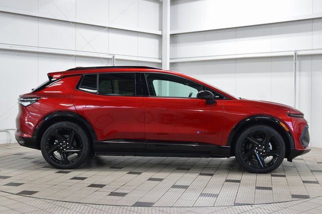 New 2025 Chevrolet Equinox EV RS w/ Convenience Package II image 9