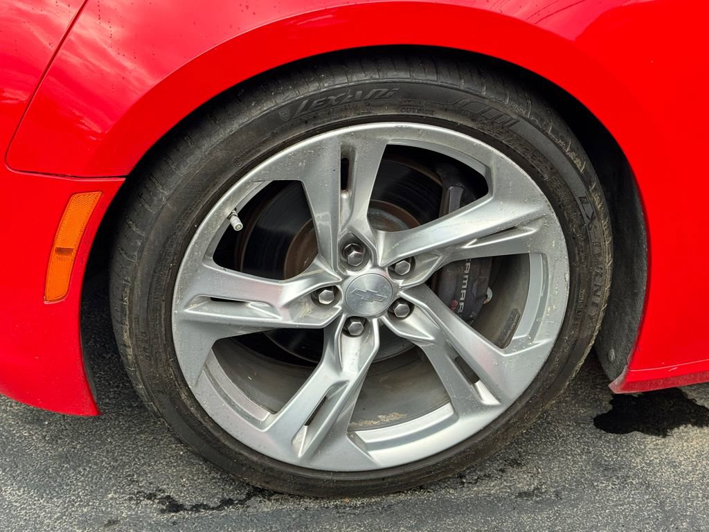 Used 2019 Chevrolet Camaro SS image 9