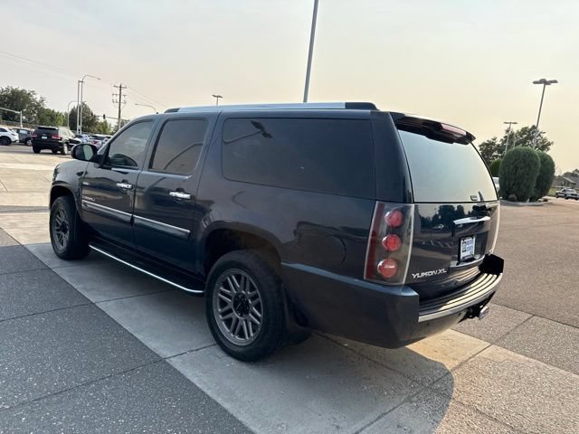 Used 2007 GMC Yukon XL Denali AWD/4WD image 9