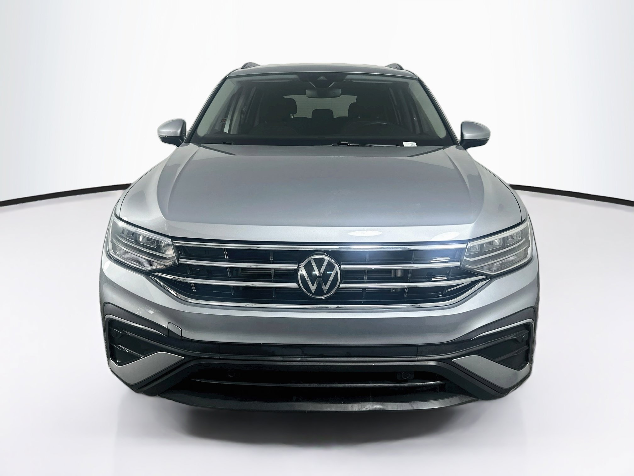 Used 2022 Volkswagen Tiguan S FWD image 2