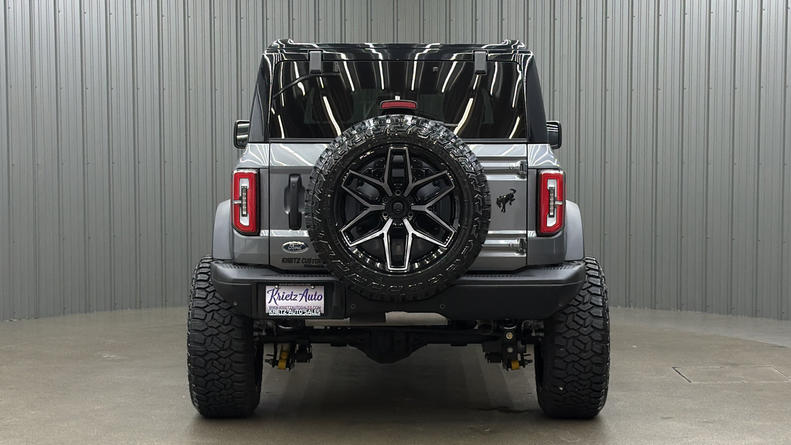 Used 2025 Ford Bronco Badlands w/ Black Appearance Package AWD/4WD image 4