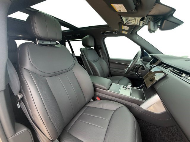 Certified 2026 Land Rover Range Rover Long Wheelbase SE AWD/4WD image 16