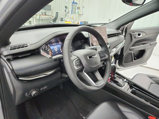 New 2026 Jeep Compass Latitude AWD/4WD image 10