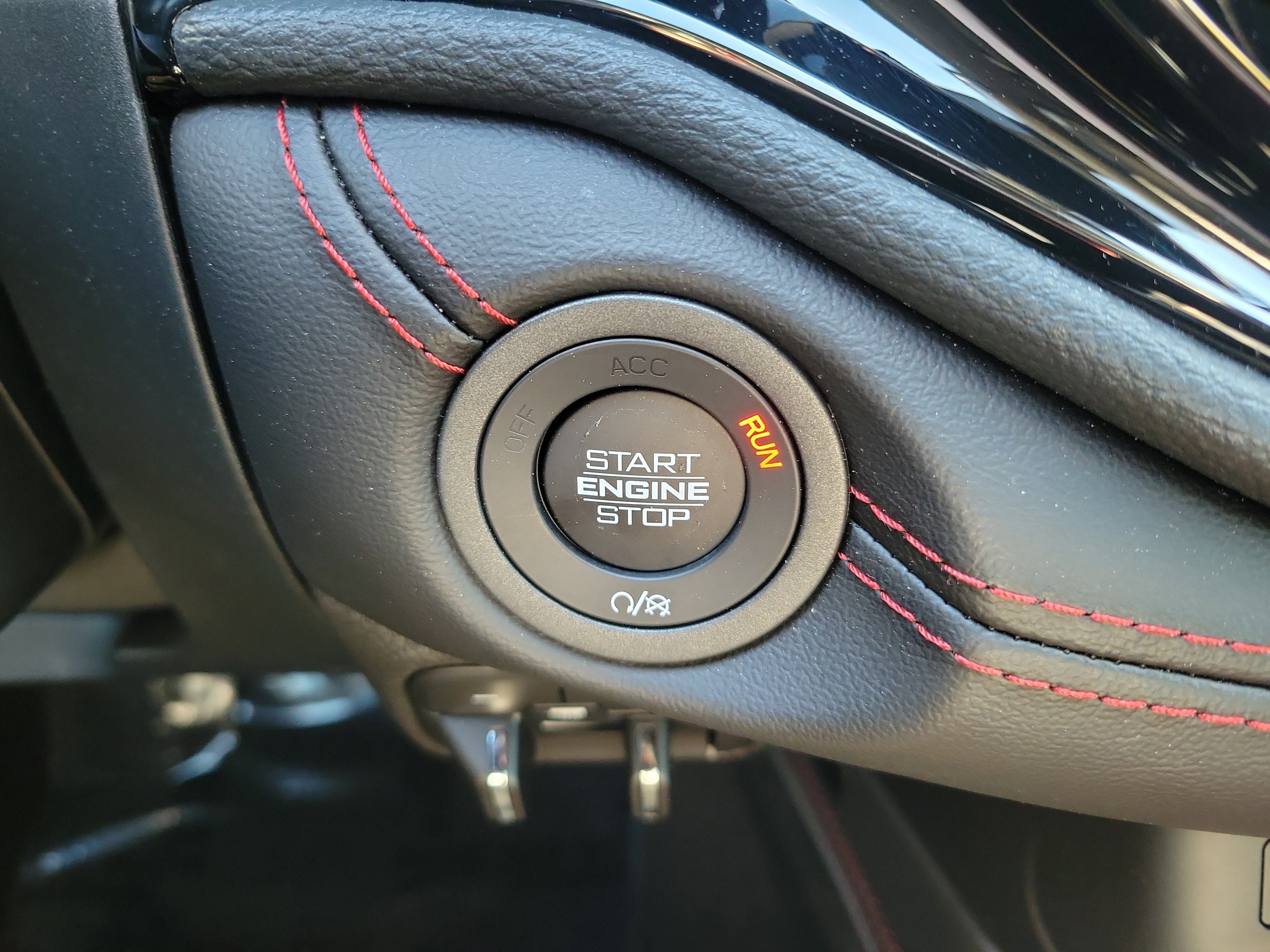 Used 2025 Dodge Durango GT image 32