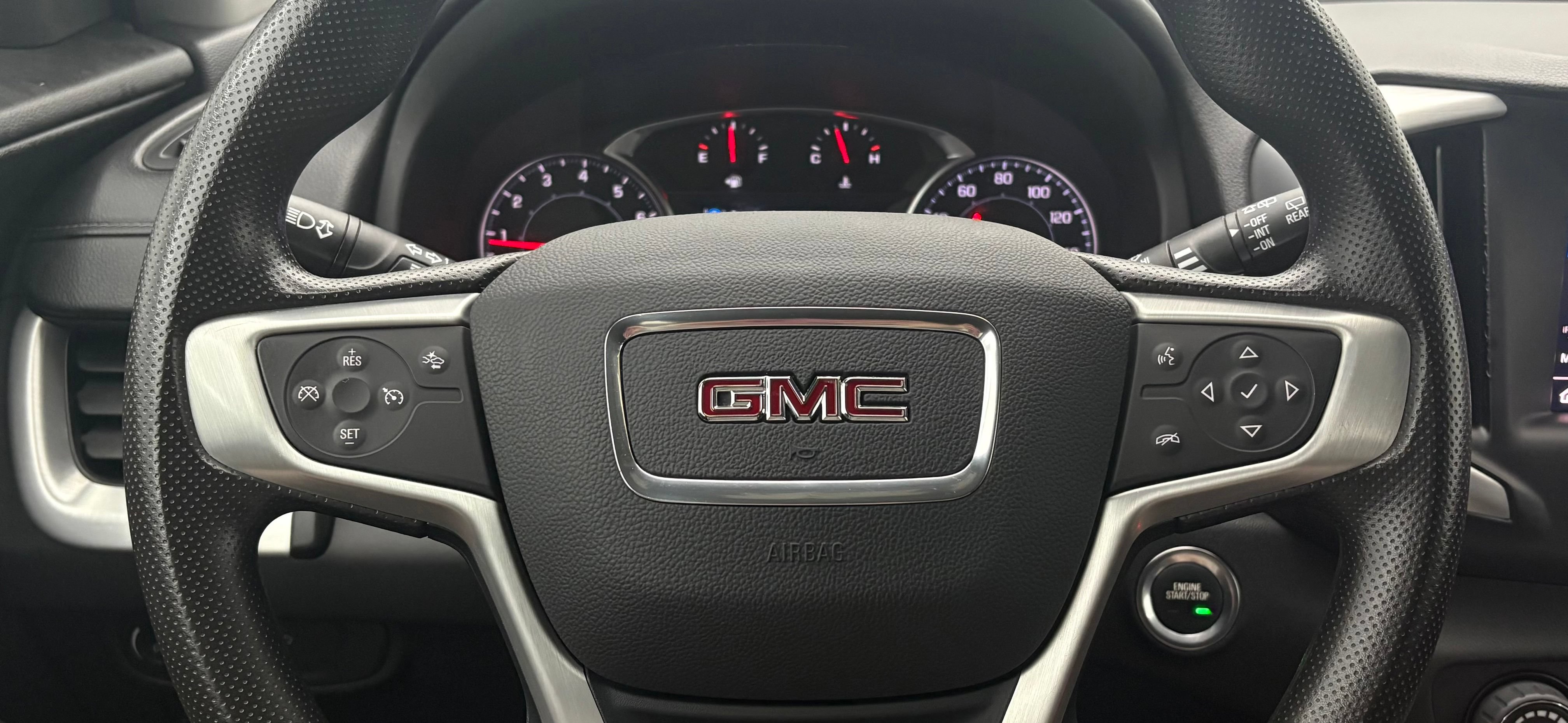 Used 2024 GMC Terrain SLE AWD/4WD image 18