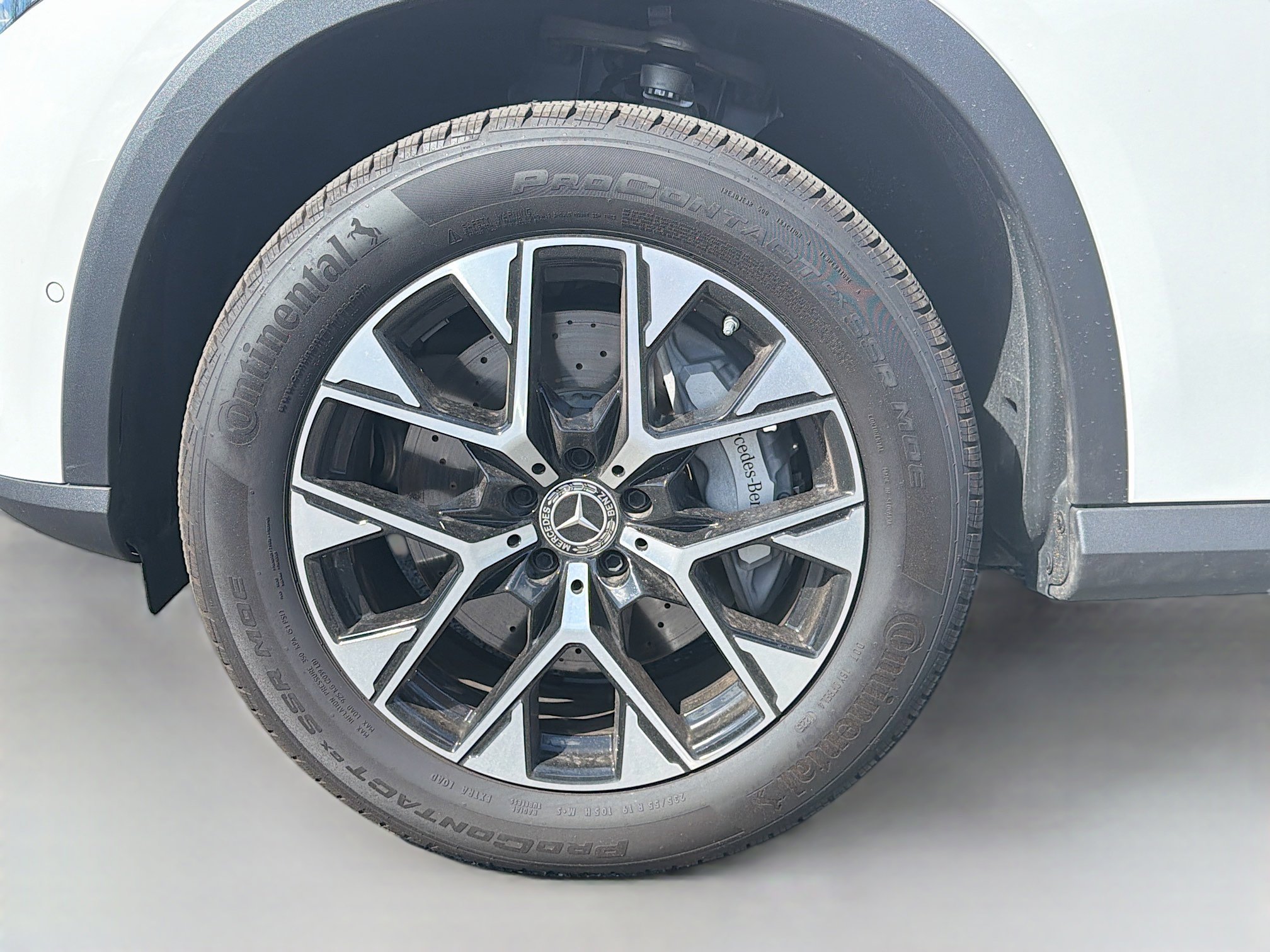 Used 2025 Mercedes-Benz GLC 350e 4MATIC image 41