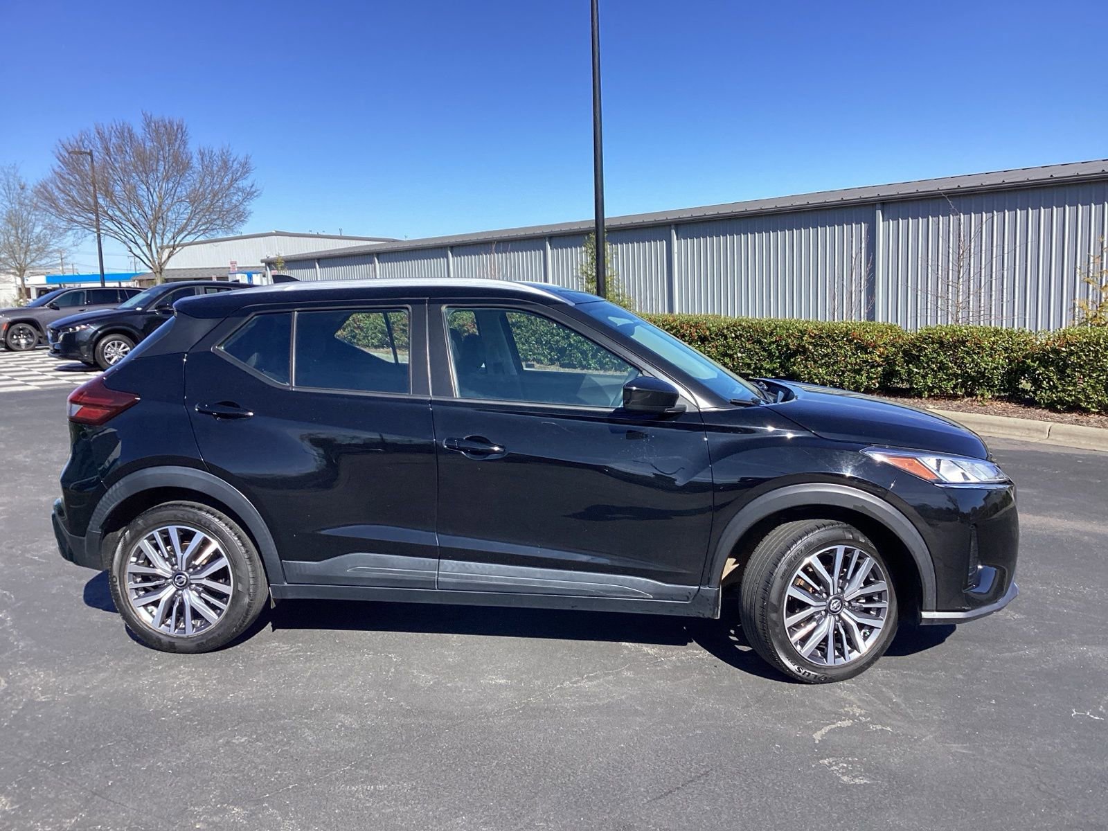 Used 2021 Nissan Kicks SV FWD image 5