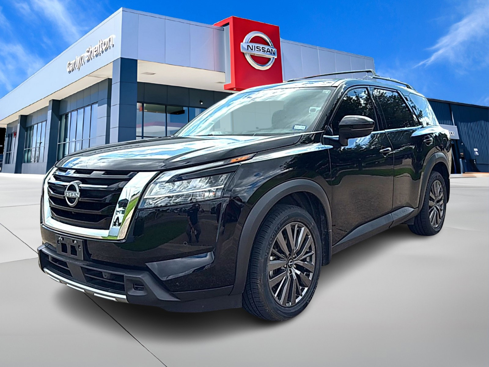 Used 2024 Nissan Pathfinder SL w/ SL Premium Package