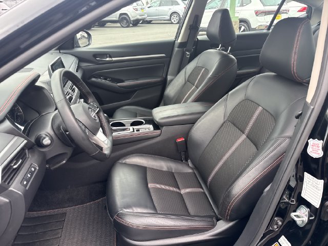 Used 2025 Nissan Altima 2.5 SR AWD/4WD image 15