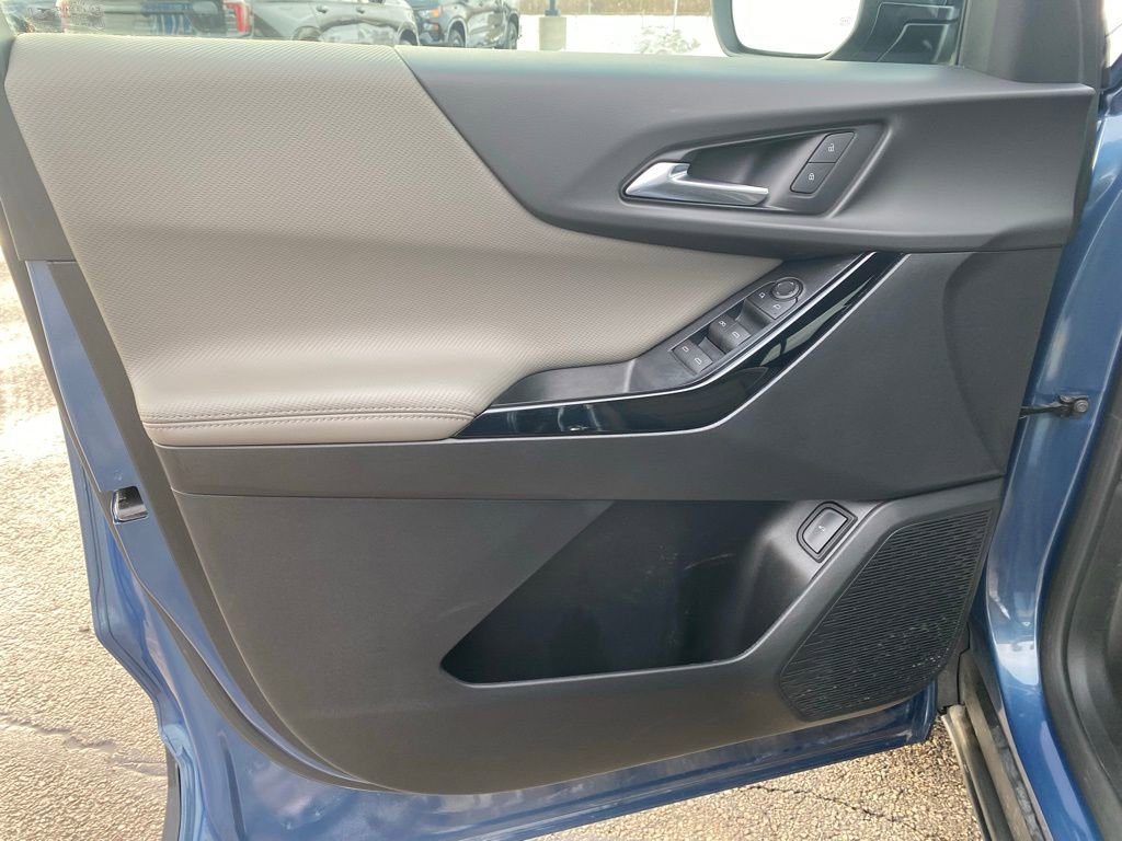 New 2026 Chevrolet Equinox LT w/ Convenience Package II image 9