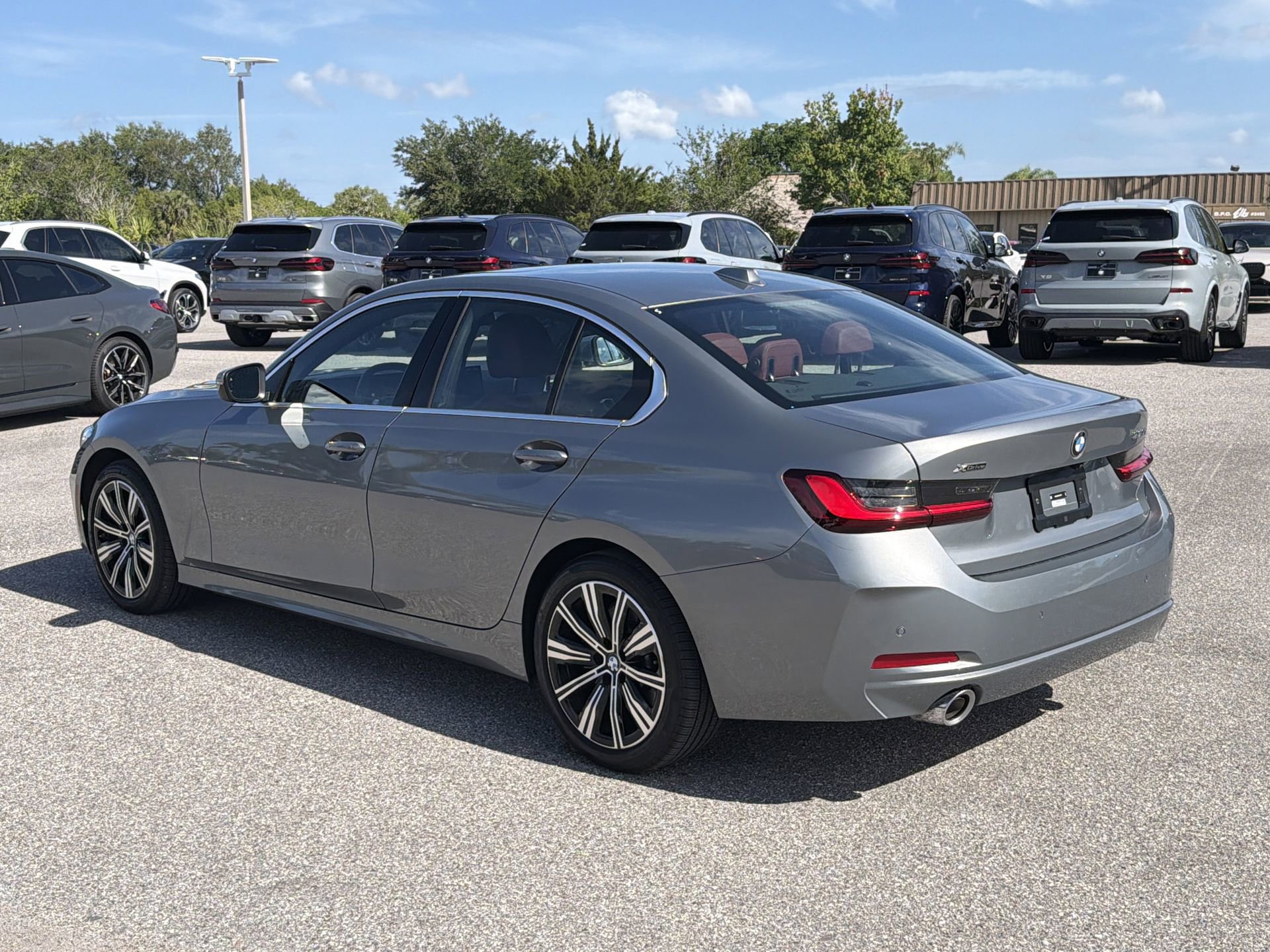 Certified 2025 BMW 330i xDrive Sedan image 6