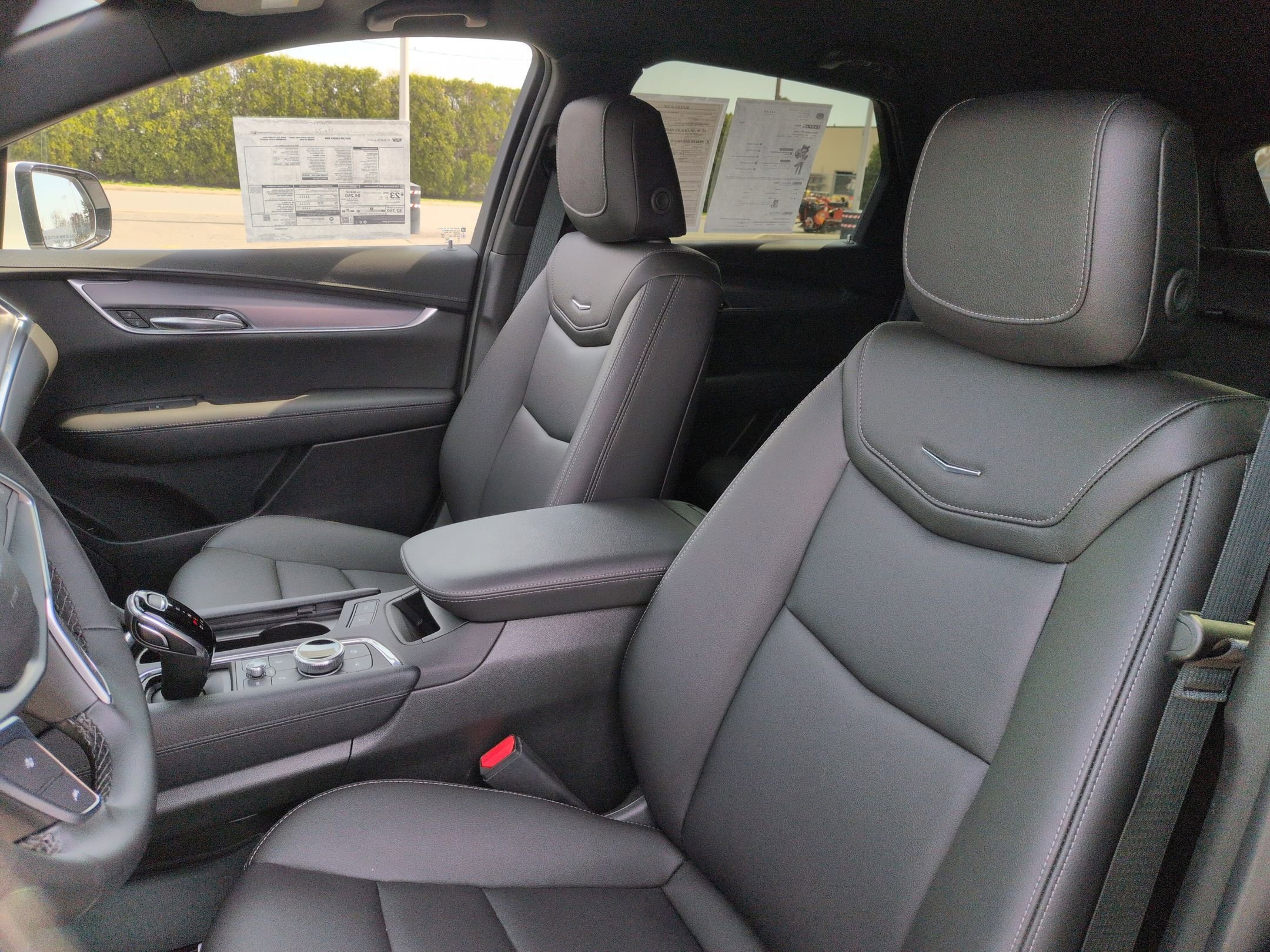 Certified 2025 Cadillac XT5 Luxury image 19