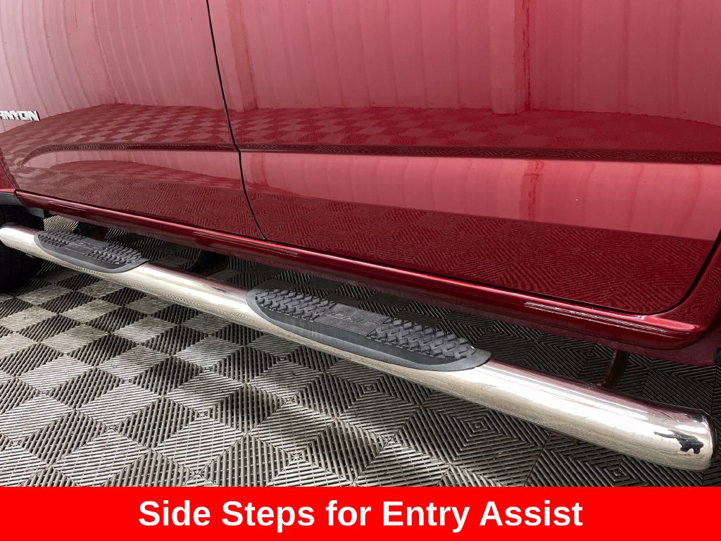 Certified 2018 GMC Canyon SLT w/ Driver Alert Package AWD/4WD image 12