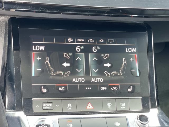 Used 2022 Audi e-tron Premium AWD/4WD image 15
