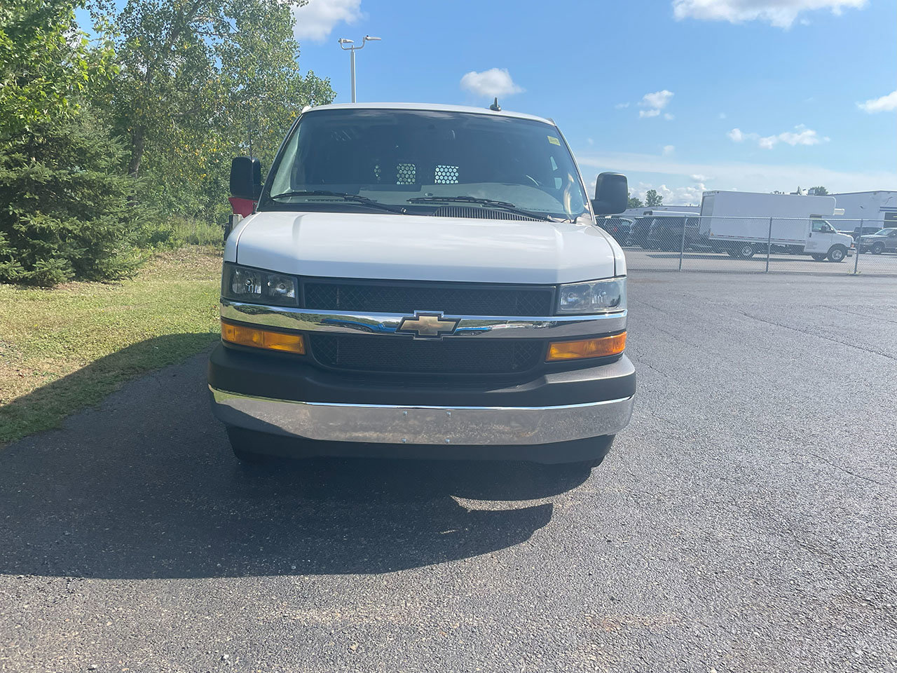 Used 2024 Chevrolet Express 2500 w/ Driver Convenience Package image 5