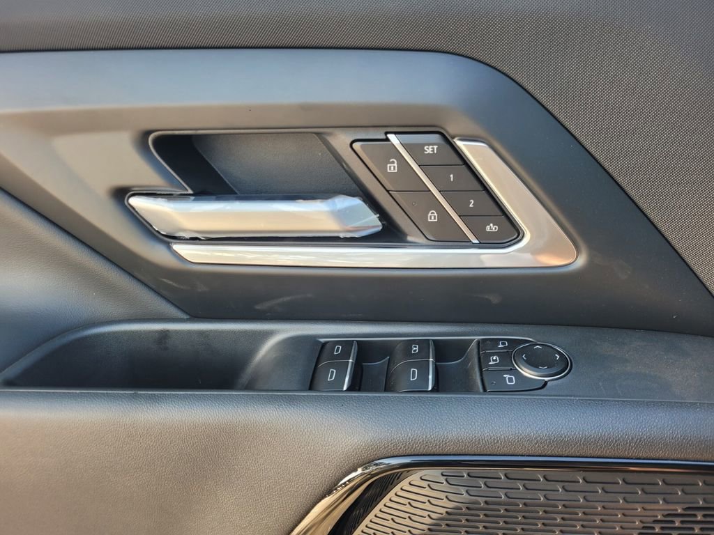 New 2026 Chevrolet Silverado EV LT w/ Plus Package image 28