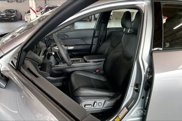 New 2026 Lexus ES 350h AWD w/ Cold Area Package image 9