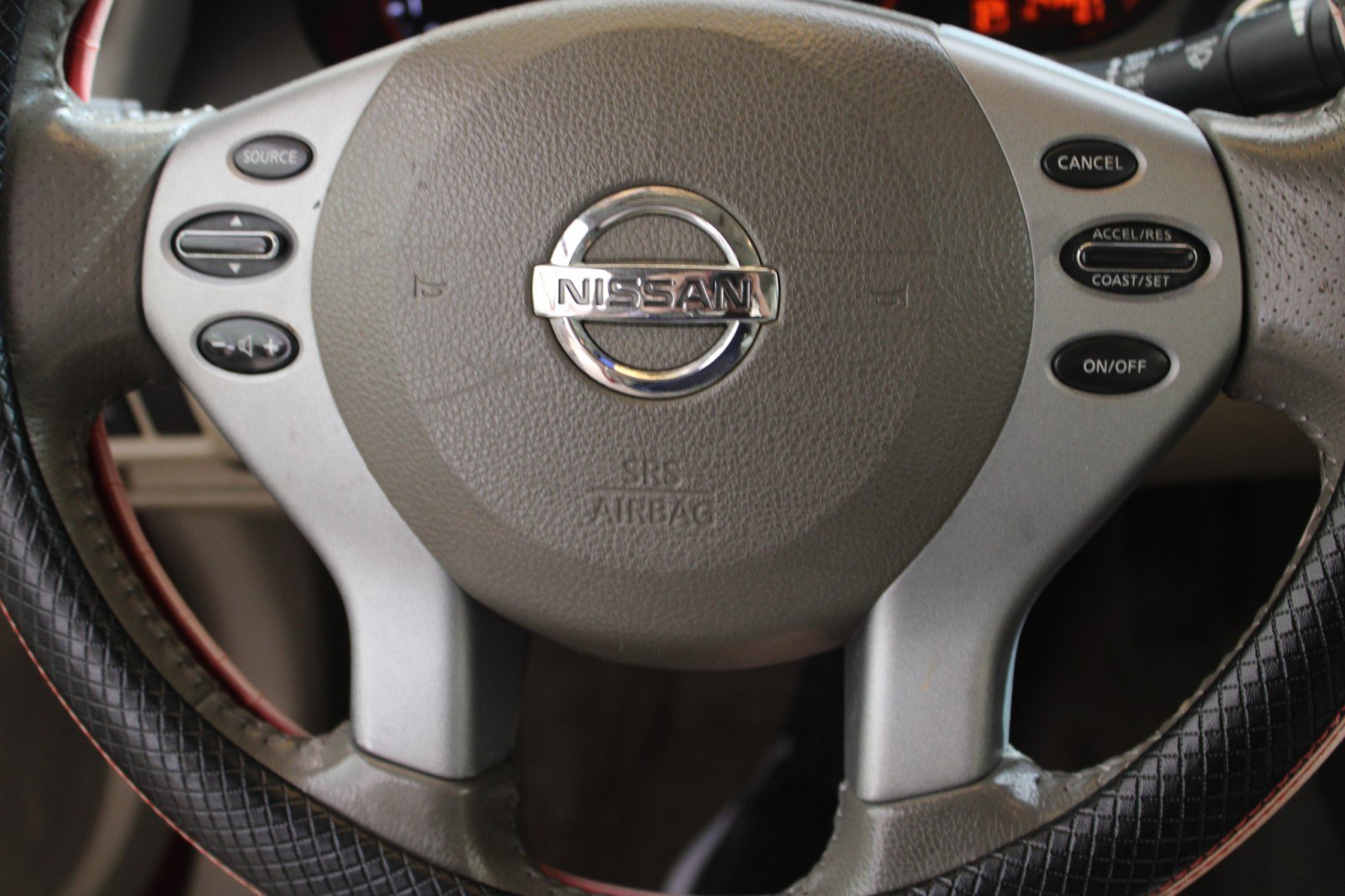 Used 2008 Nissan Altima 3.5 SE image 16