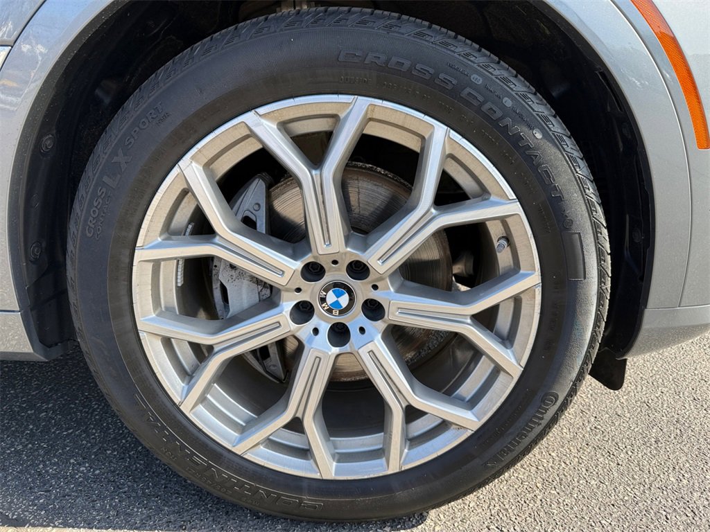 Certified 2026 BMW X7 xDrive40i w/ Executive Package image 16