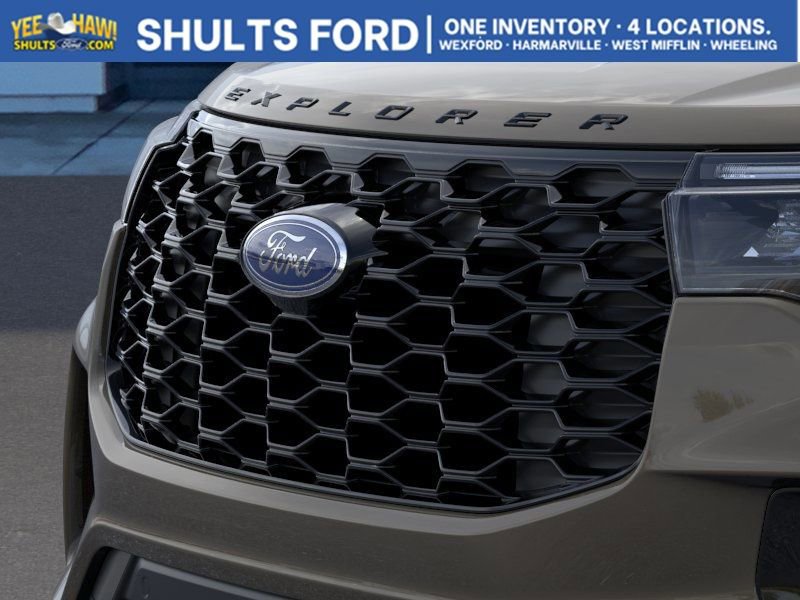 New 2026 Ford Explorer ST-Line w/ ST-Line Street Pack AWD/4WD image 18