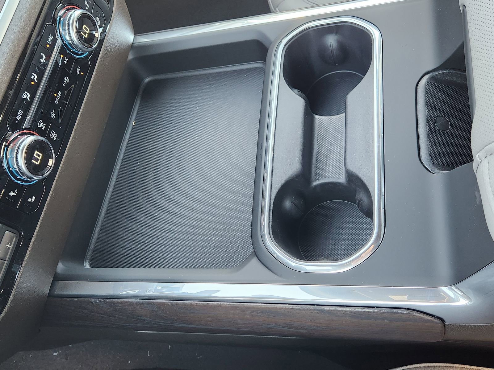 New 2026 GMC Sierra 3500 SLT w/ Texas SLT Premium Package image 23