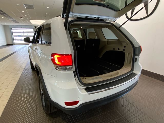 Used 2017 Jeep Grand Cherokee Limited AWD/4WD image 26