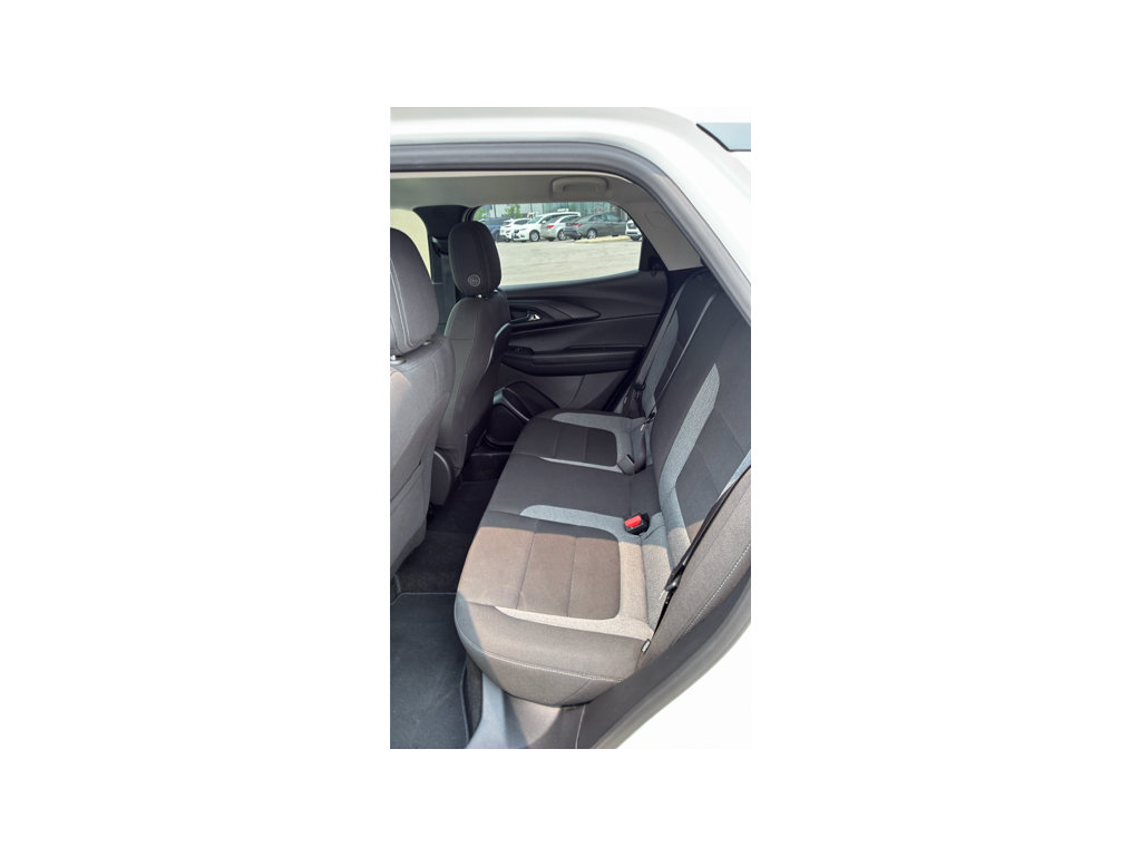 Used 2025 Chevrolet TrailBlazer LT AWD/4WD image 10