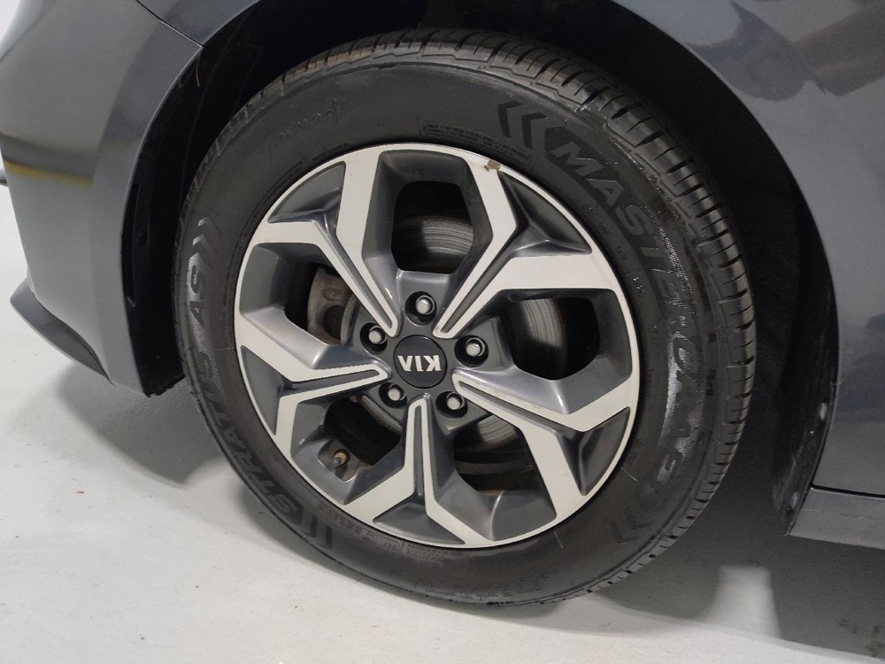 Used 2020 Kia Forte LXS image 31