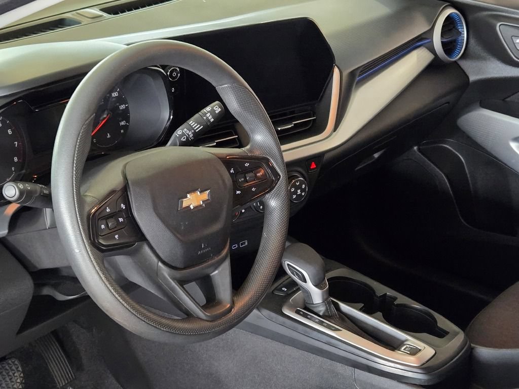 Certified 2024 Chevrolet Trax LS w/ LS Convenience Package FWD image 18