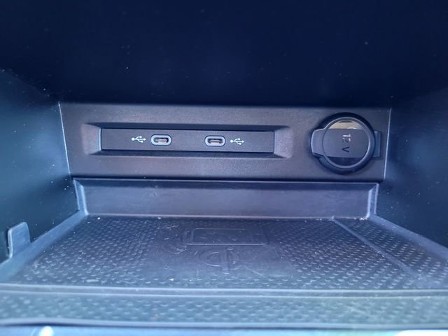 Used 2023 Volkswagen Tiguan SE image 17