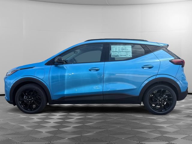 Used 2027 Chevrolet Bolt RS w/ Technology Package FWD image 2