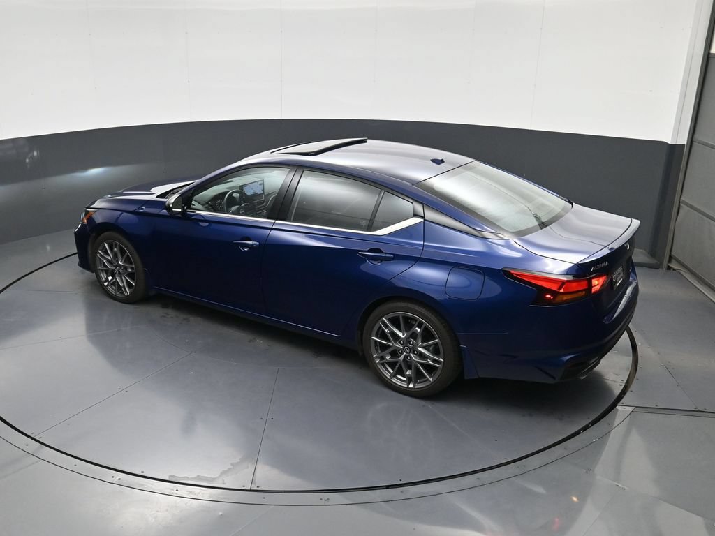 Used 2024 Nissan Altima 2.0 SR FWD image 29