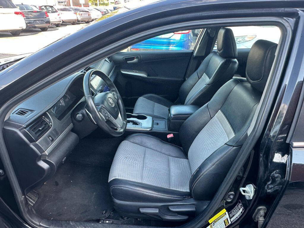 Used 2012 Toyota Camry image 11