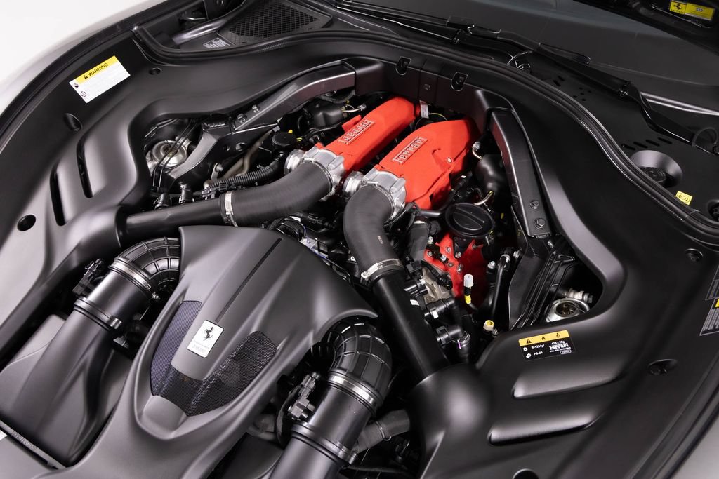 Used 2025 Ferrari Roma Spider RWD image 19