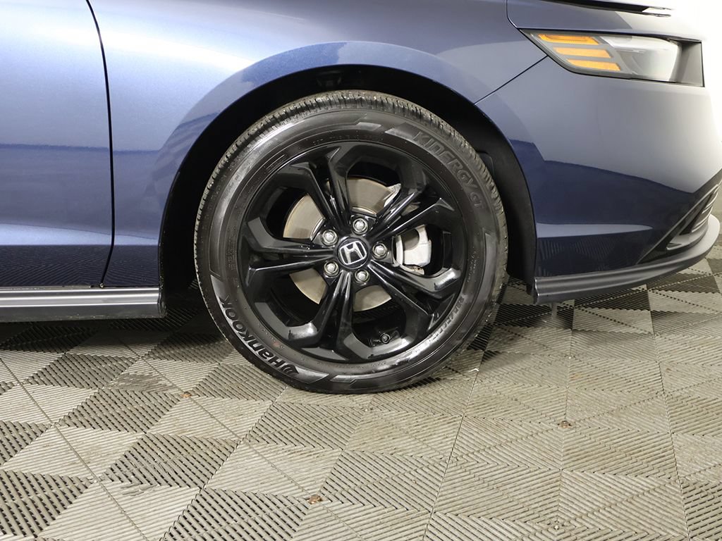 Used 2025 Honda Accord SE image 22