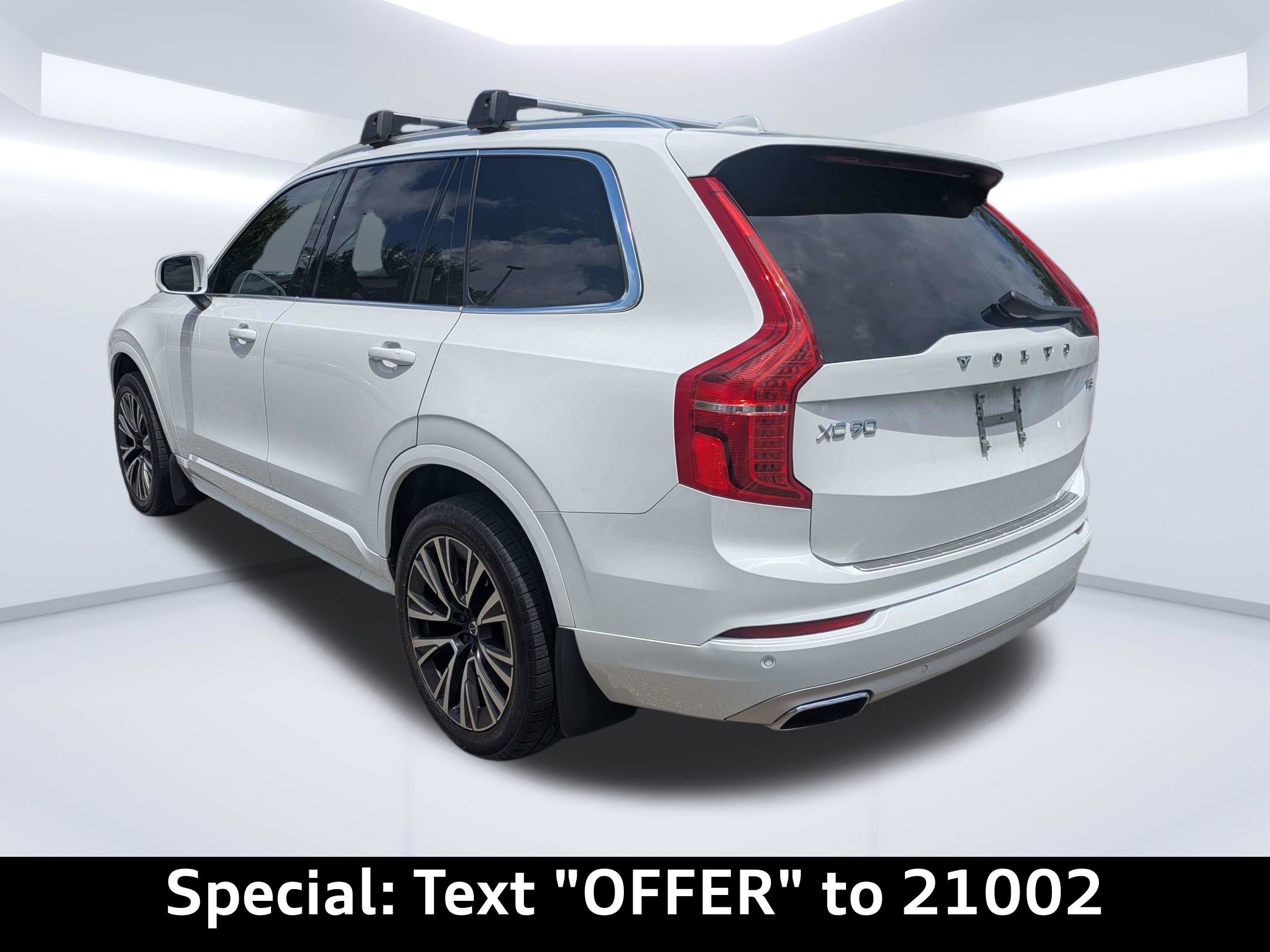 Used 2020 Volvo XC90 T5 Momentum w/ Protection Package FWD image 5