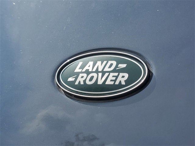 Used 2024 Land Rover Discovery Dynamic SE image 8