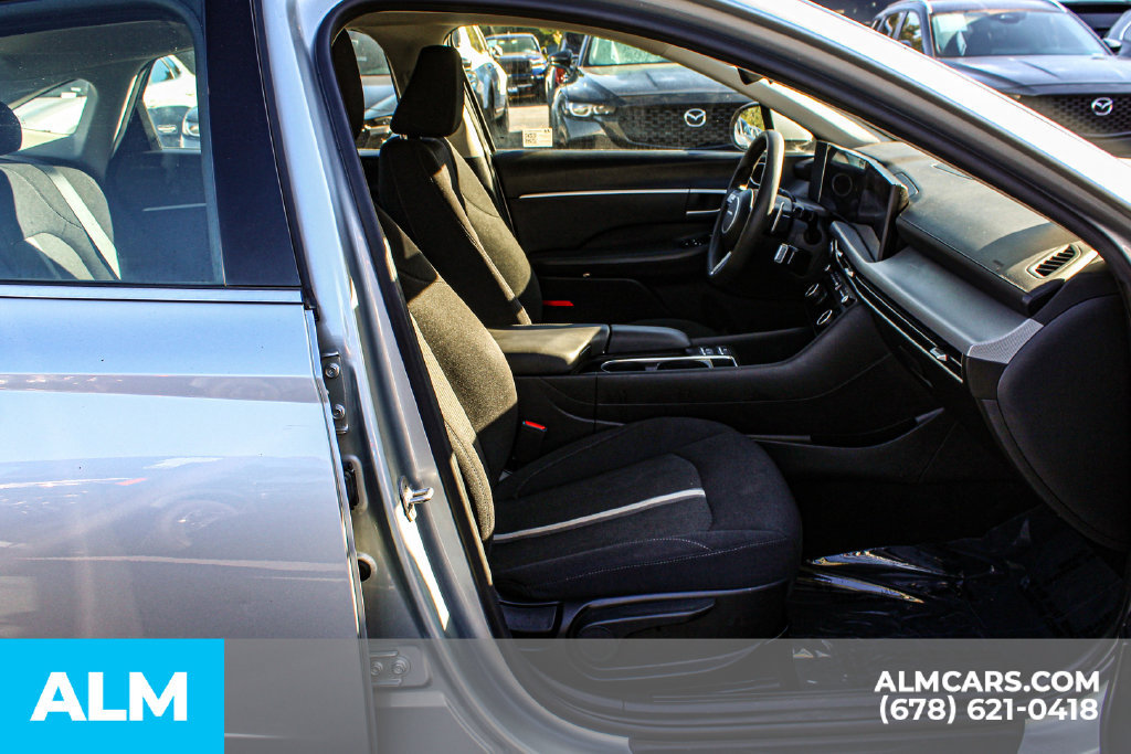 Used 2025 Hyundai Sonata SEL FWD image 18