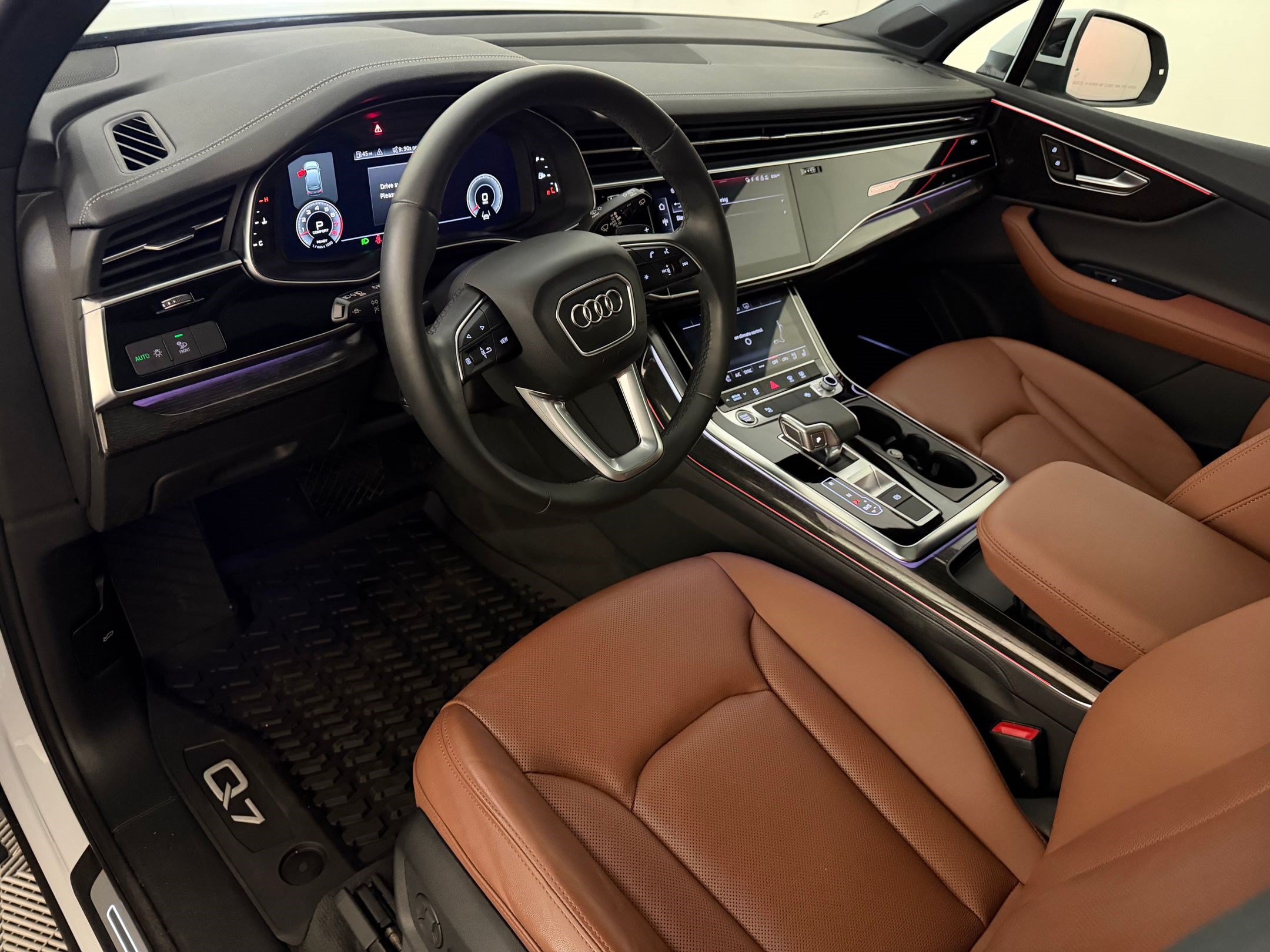 Used 2023 Audi Q7 3.0T Premium Plus AWD/4WD image 4