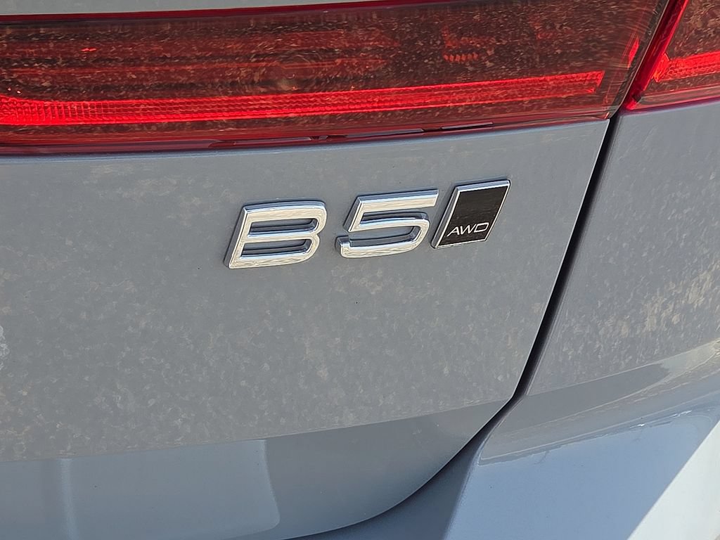 Used 2026 Volvo XC60 B5 Plus w/ Protection Package Premier AWD/4WD image 15