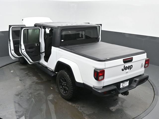 Used 2023 Jeep Gladiator Willys image 64