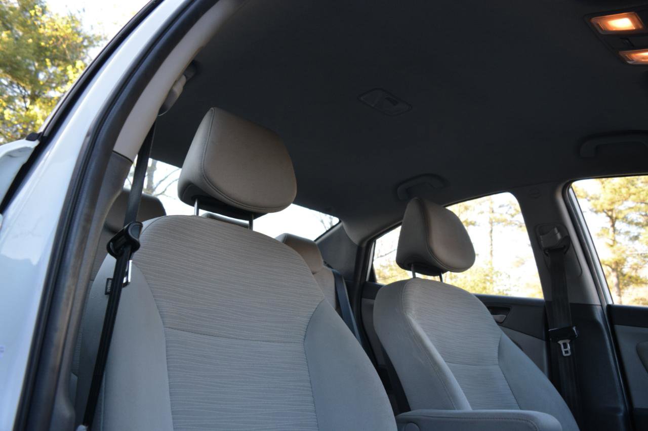 Used 2015 Hyundai Accent GLS image 21