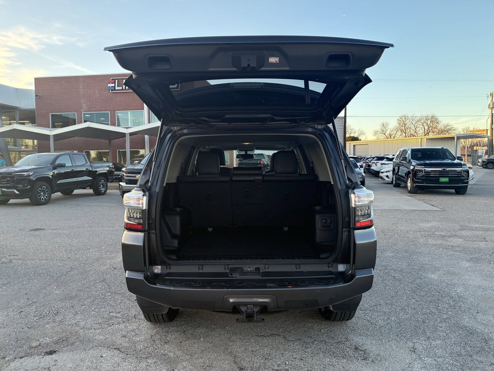 Used 2015 Toyota 4Runner SR5 Premium image 11