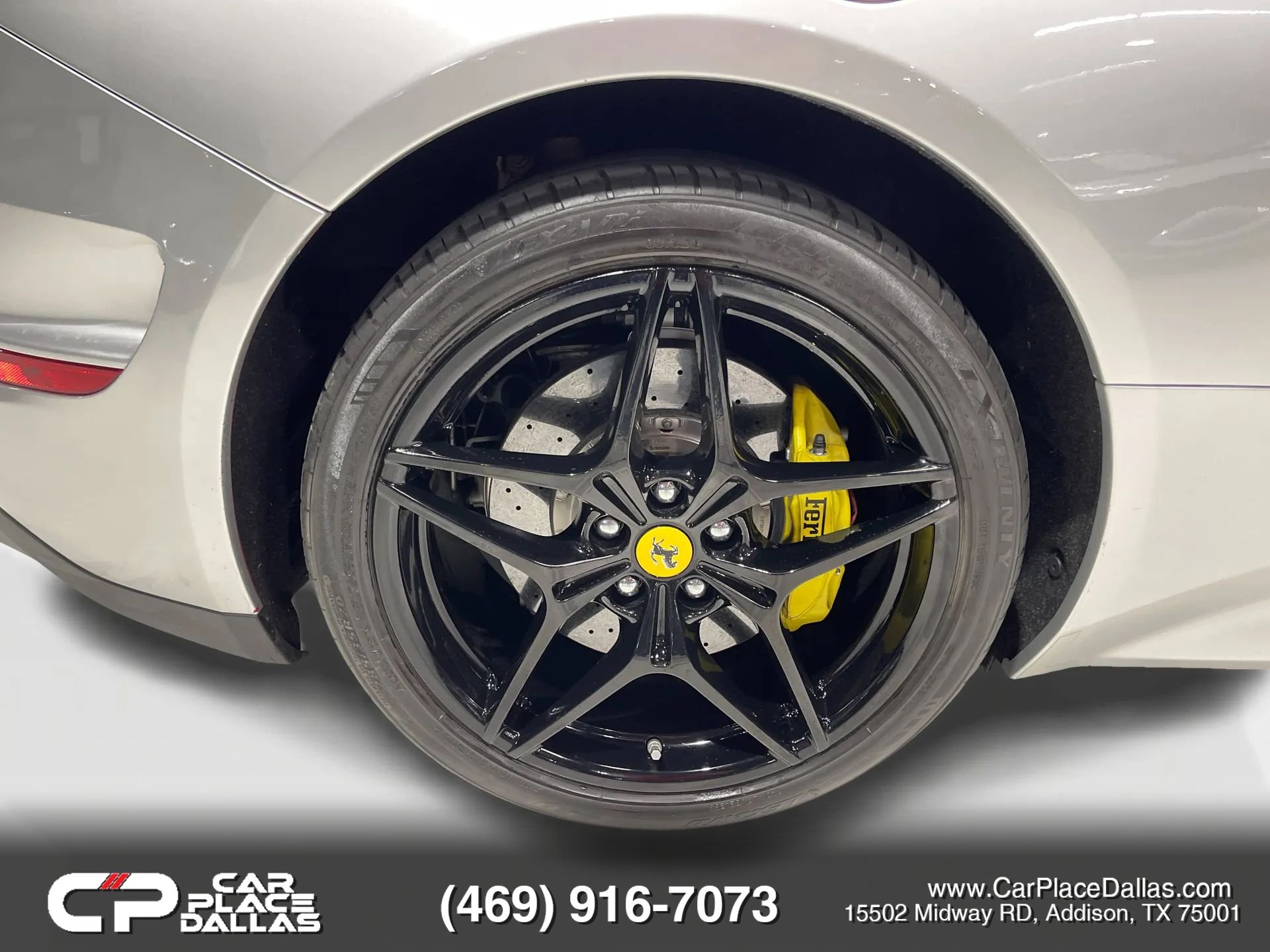 Used 2016 Ferrari California T RWD image 43