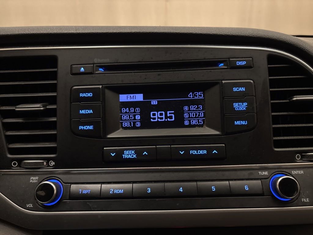 Used 2018 Hyundai Elantra SE w/ Cargo Package image 15