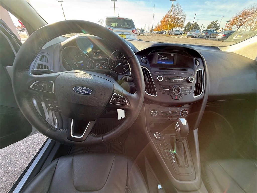 Used 2015 Ford Focus SE w/ Equipment Group 201A image 12